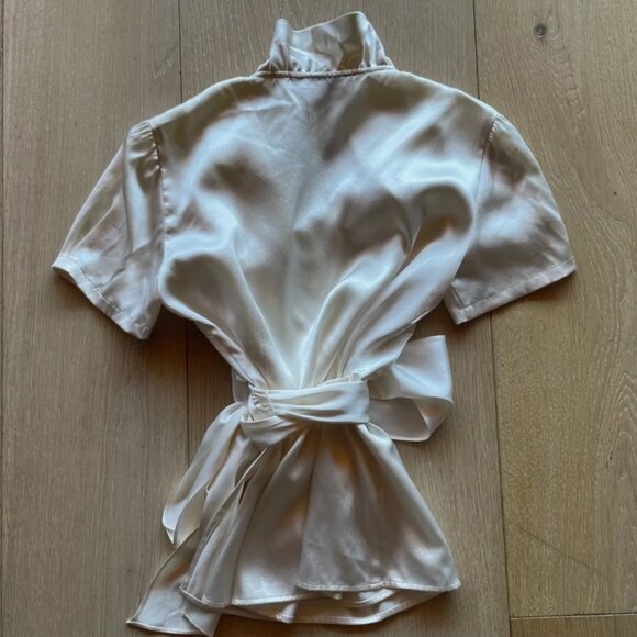Such a beauty! Lafayette 148 vintage fine silk blouse, NWOT, 0 - Picture 6 of 7
